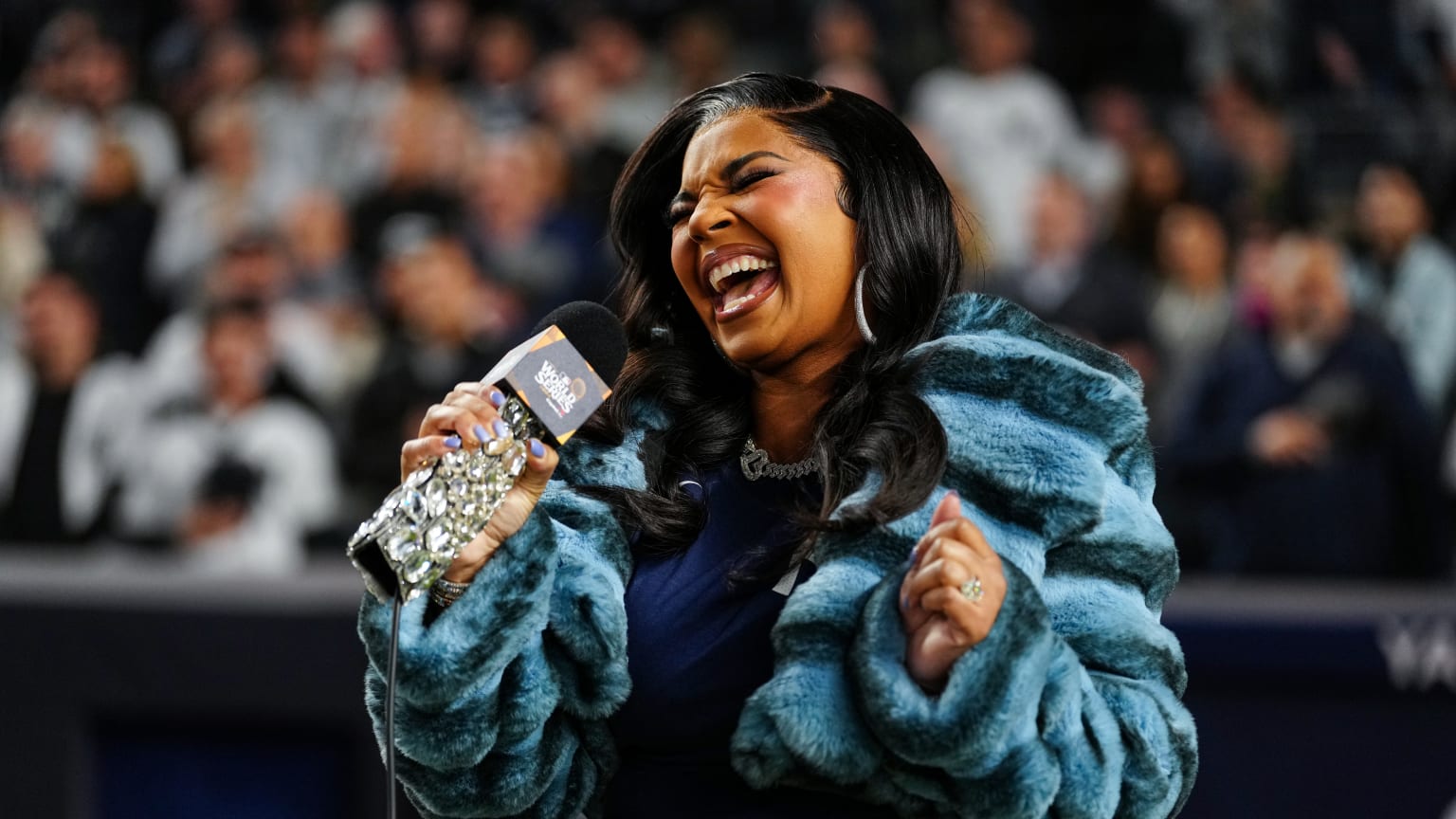 Ashanti performs national anthem ahead of Game 4