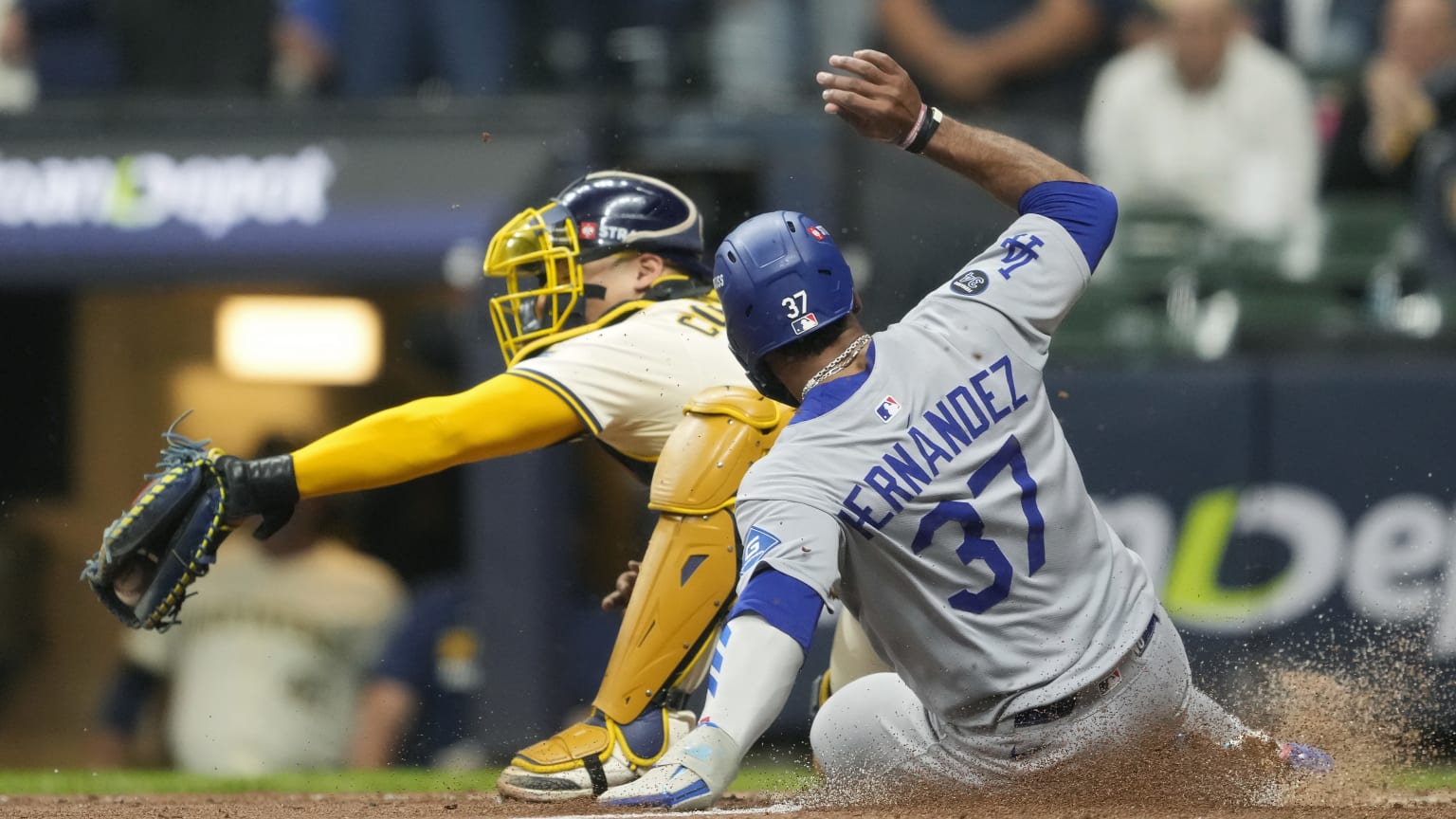 Brewers' unreal double play confirmed after review | 10/13/2025 | Milwaukee  Brewers