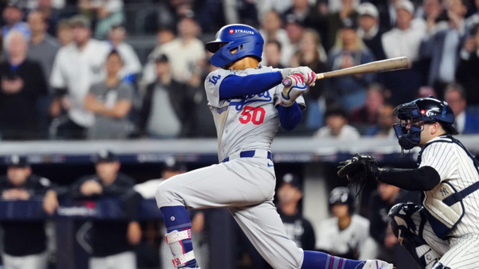 Mookie Betts' RBI single 10/30/2024 Los Angeles Dodgers