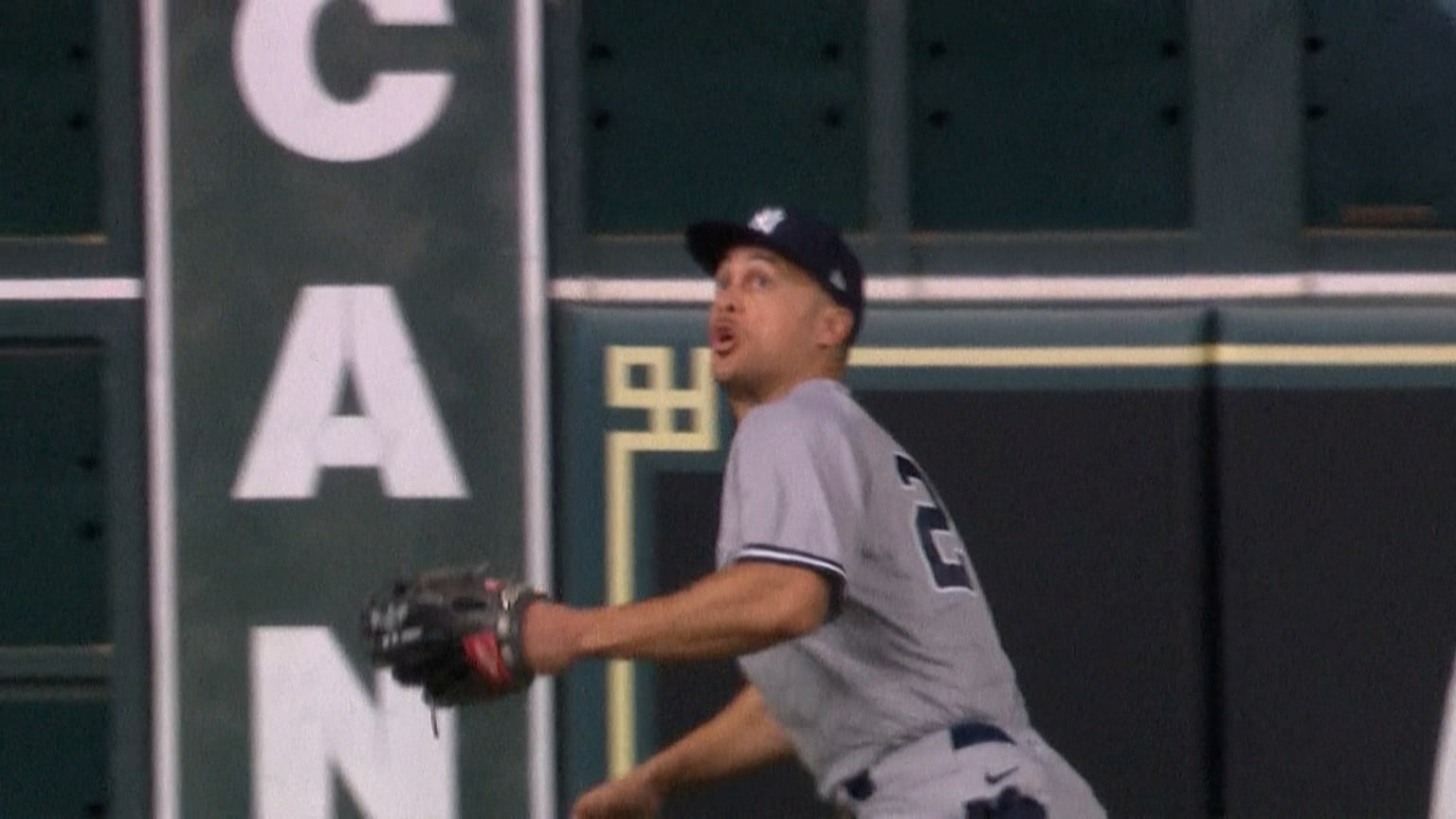 Giancarlo Stanton makes running grab in left field | 10/19/2022 | MLB.com