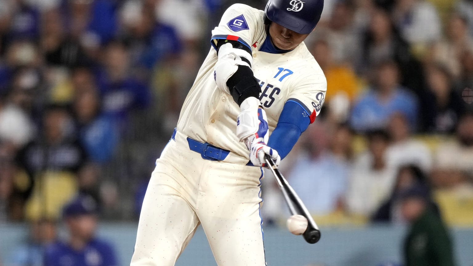 Shohei Ohtani's single in the 9th | 09/21/2024 | Los Angeles Dodgers