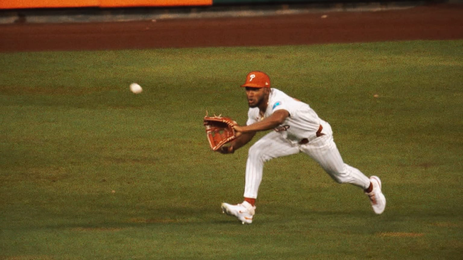 Daily Dash: Rojas' diving catch, Judge's robbery | 08/27/2024 | MLB.com