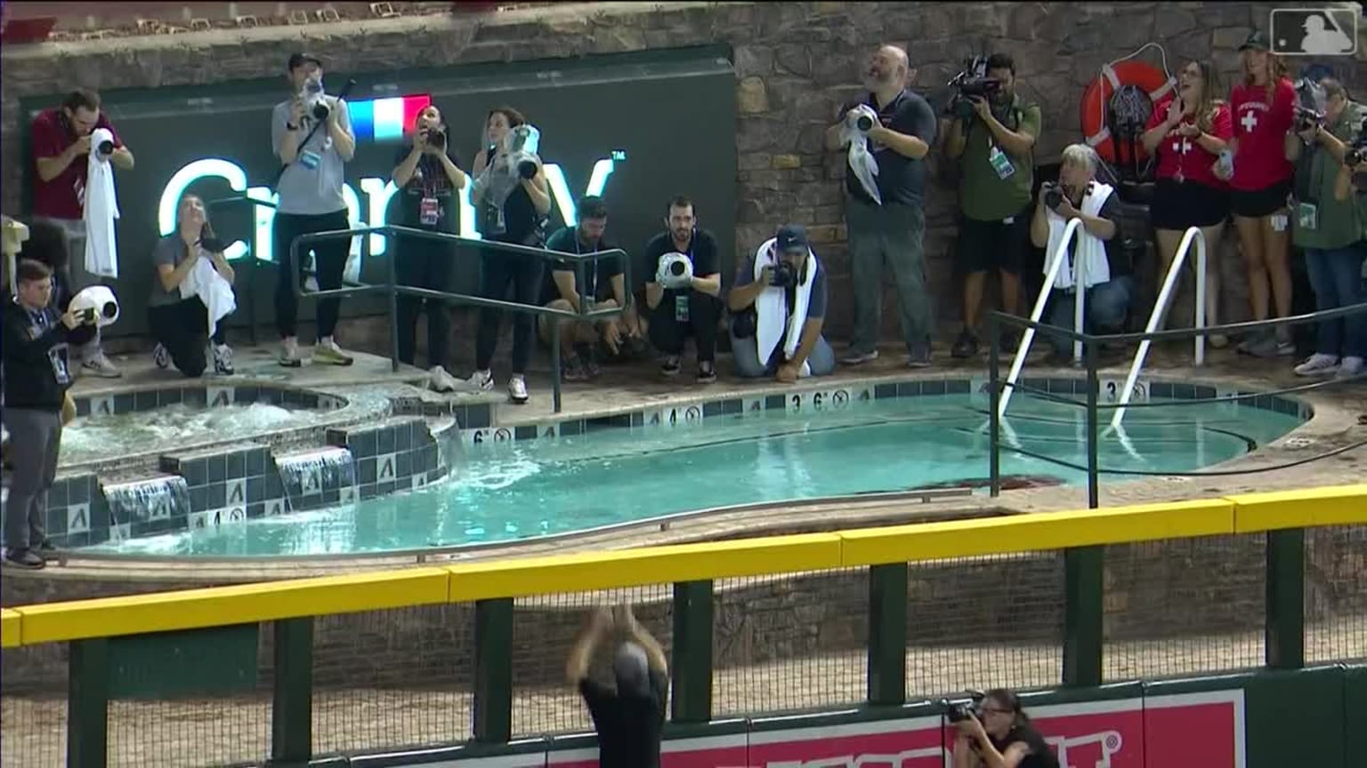 Dbacks jump in pool after win 10/11/2023 Arizona Diamondbacks