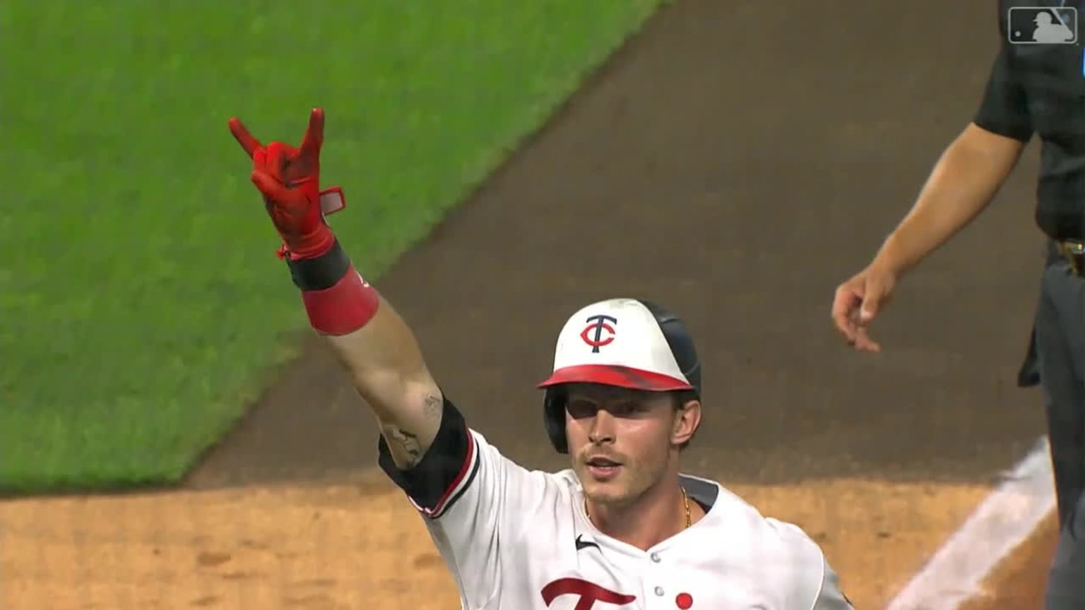 Max Kepler crushes a solo home run to right field | 08/04/2023 | MLB.com