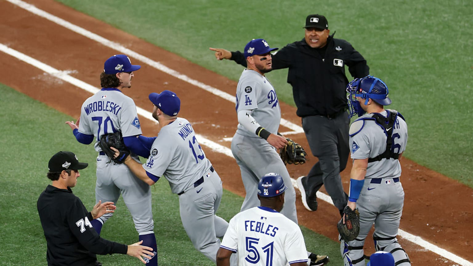 Benches clear in Game 7 after Giménez is hit by pitch | 11/01/2025 ...
