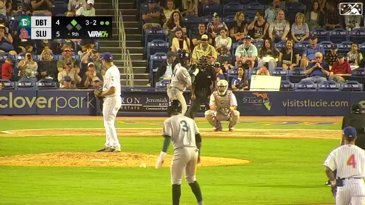 Cam Collier hits a game-tying RBI double in the 9th | 04/08/2023 ...
