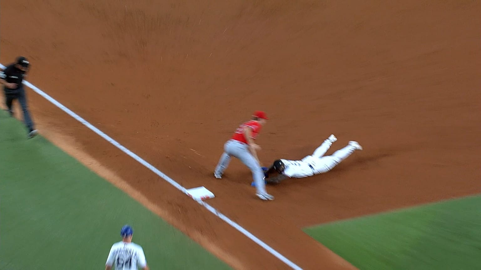 Tucker Davidson catches Adolis García stealing third | 09/21/2022 | Los ...