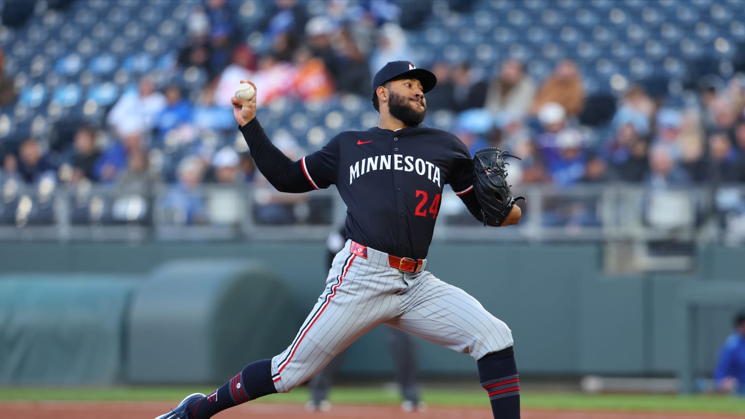 Simeon Woods Richardson poncha a Hunter Renfroe | 07/04/2025 | Los ...