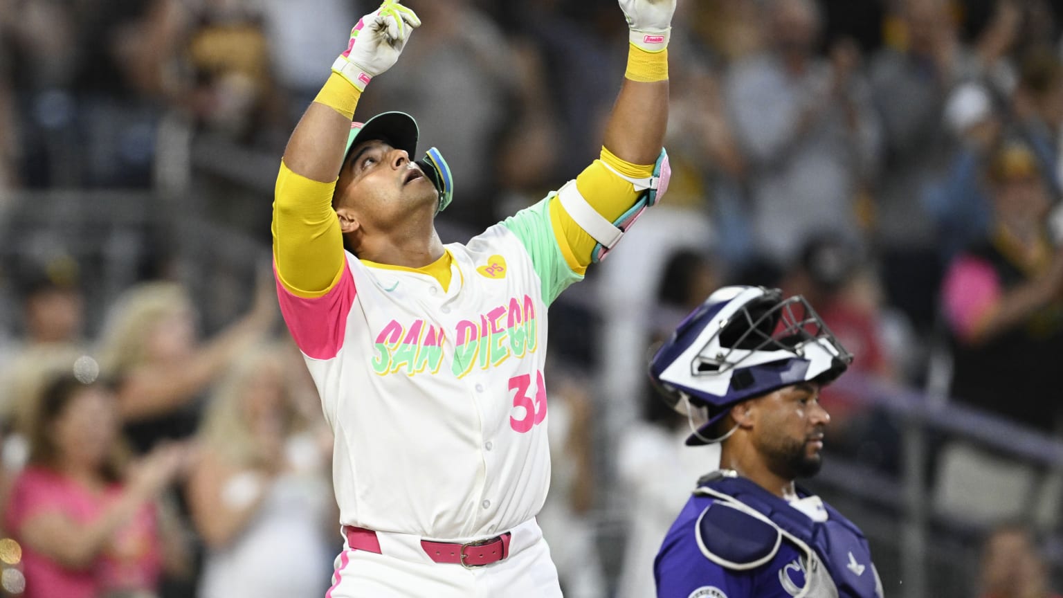 HR solitario de Donovan Solano