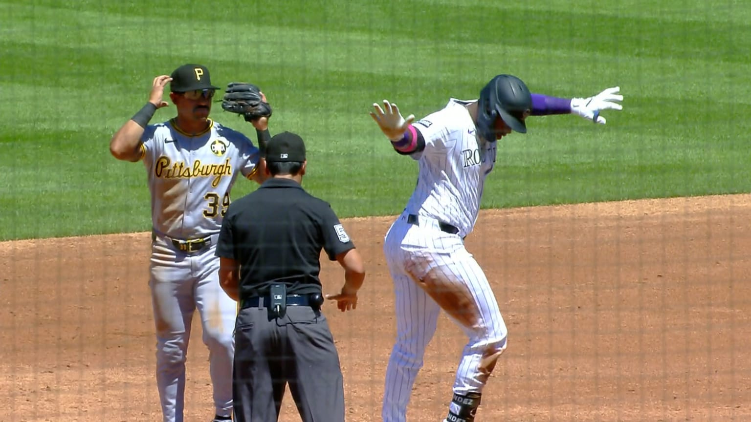 Yanquiel Fernández out at 2nd base after review | 08/03/2025 | Colorado ...