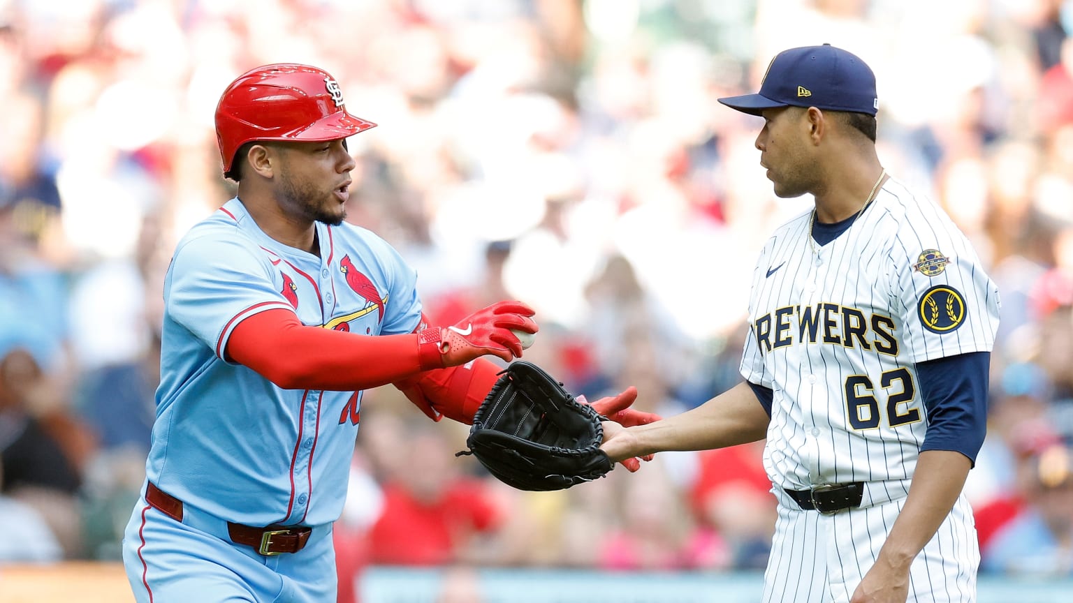 Contreras is hit by pitch, hands ball to Quintana