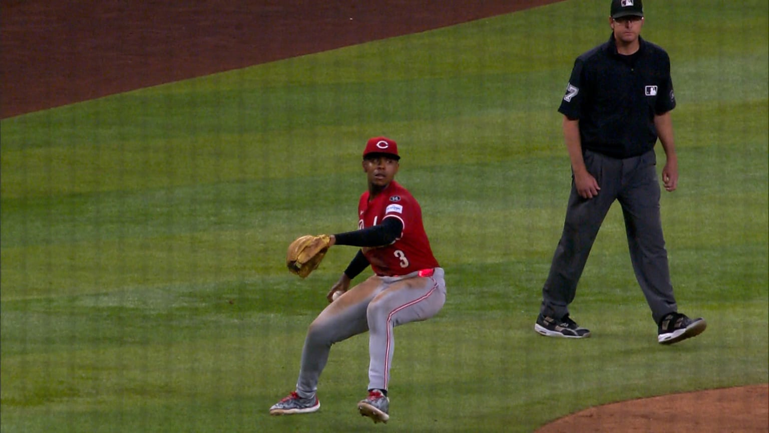 Ke'Bryan Hayes' backhanded play | 08/23/2025 | Cincinnati Reds