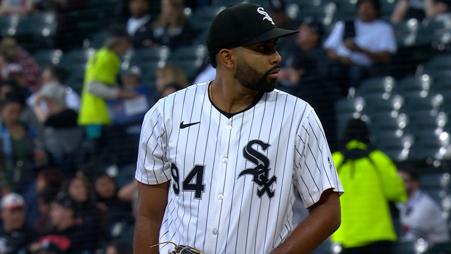 Yoendrys Gómez whiffs Yandy Díaz 09/09/2025 Chicago White Sox