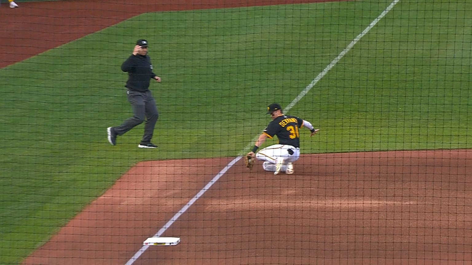 Cam Devanney makes a nice sliding play near the line | 09/04/2025 ...
