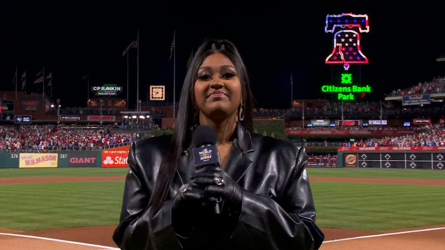 jazmine-sullivan-sings-anthem-11-03-2022-mlb