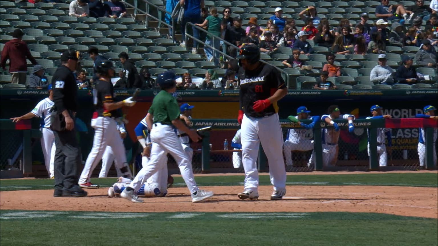 Lou Helmig produce con boleto con bases llenas | 03/03/2025