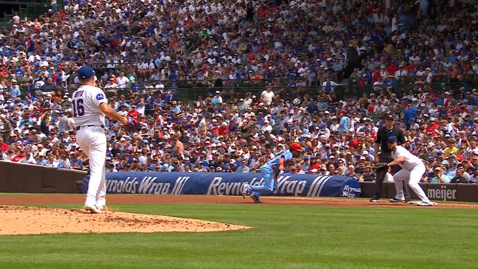 Matthew Boyd's Exceptional Pickoff Move Against Everson Pereira