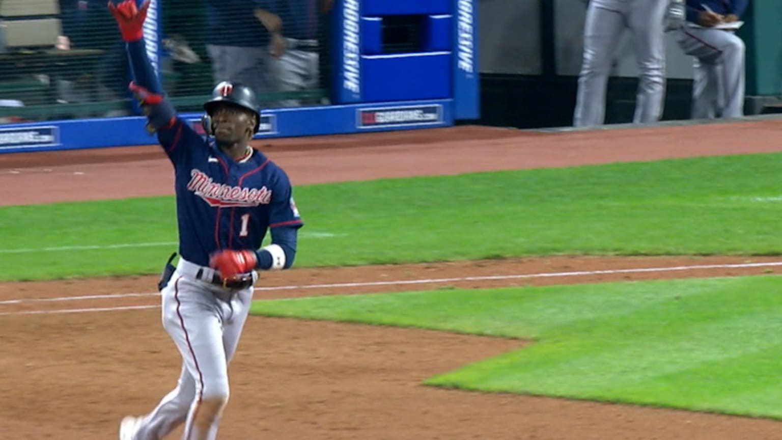 Twins score five in the 8th 09/17/2022 Minnesota Twins