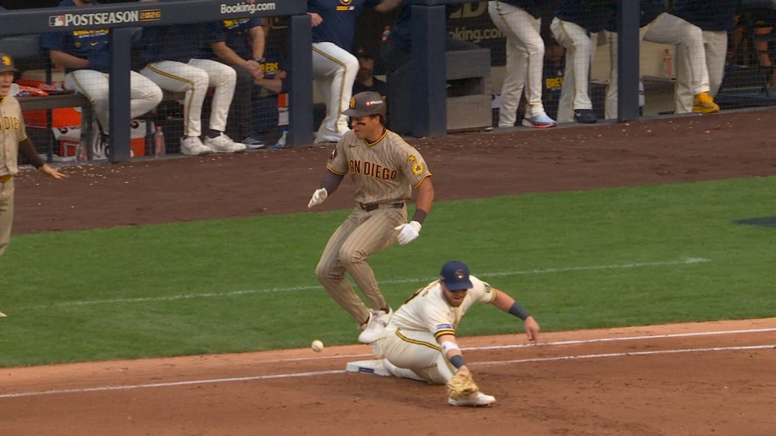 Dustin Harris' RBI force out | 10/04/2026 | San Diego Padres