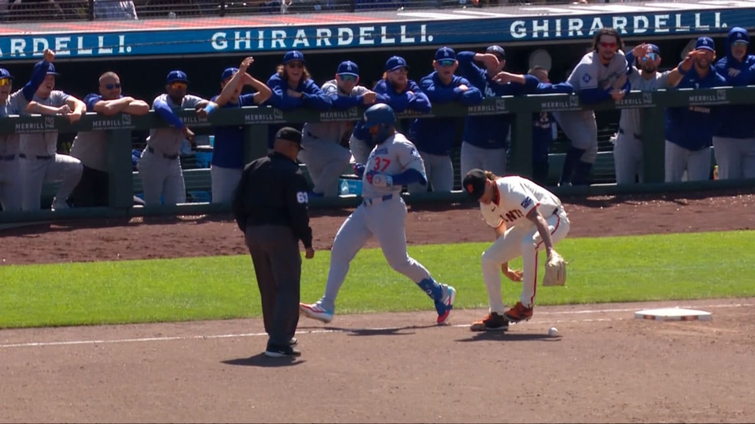 Teoscar Hernández's RBI single | 07/13/2025 | Los Angeles