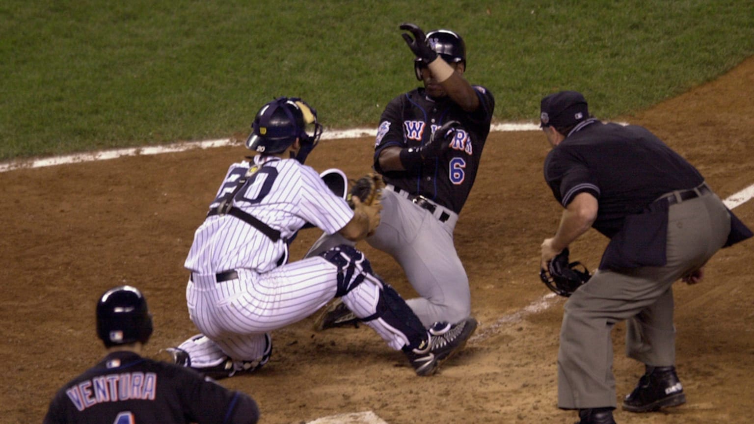 WS Gm1: Jeter's relay throw gets Perez at home | 10/21/2000 | MLB.com