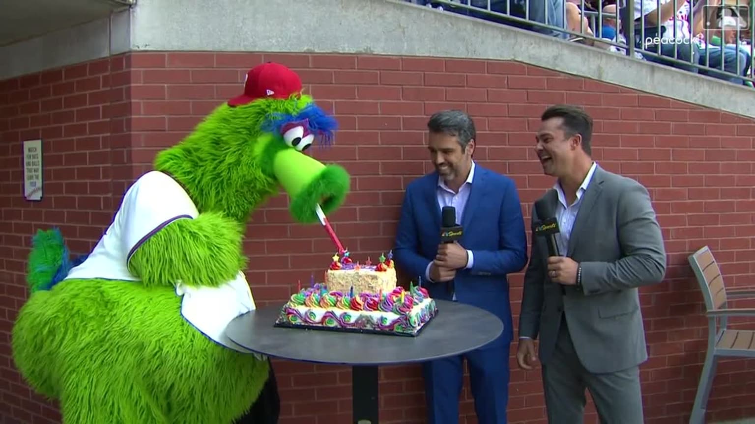 Swisher celebrates Phillie Phanatic’s 45th birthday | 04/23/2023