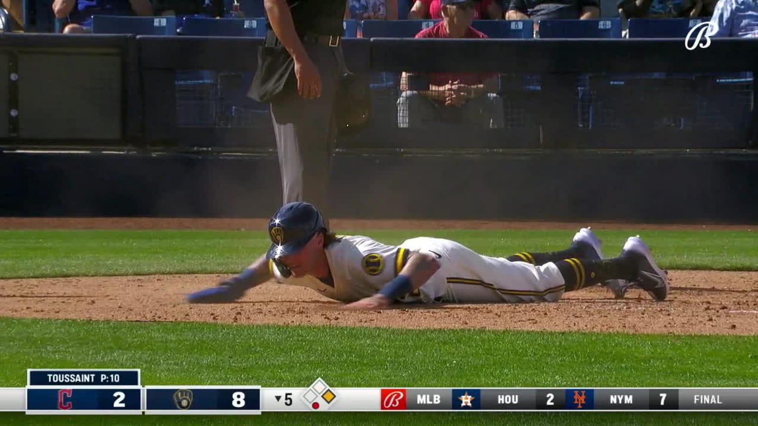 Brice Turang singles, steals a base and then scores | 03/10/2023