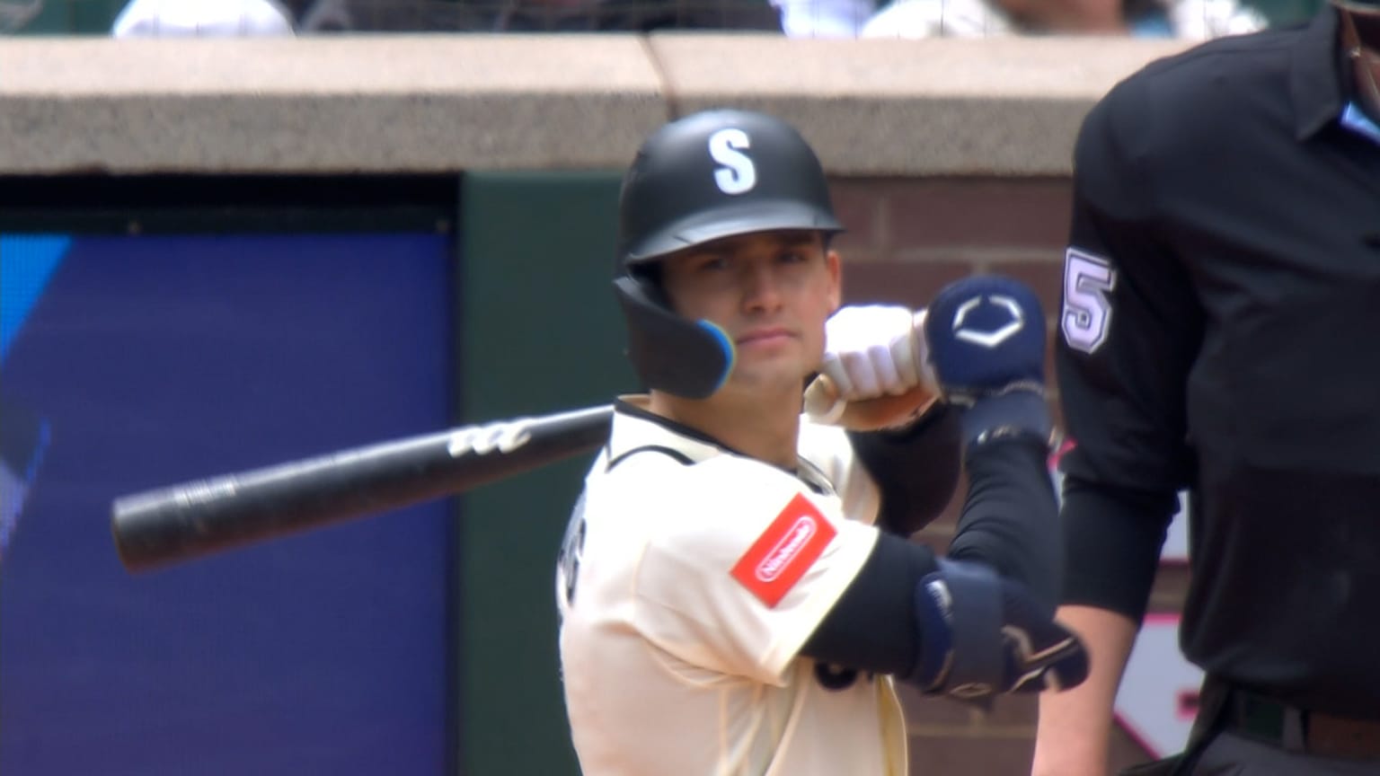 Randy Arozarena scores on bases-loaded walk | 04/12/2026 | Seattle Mariners