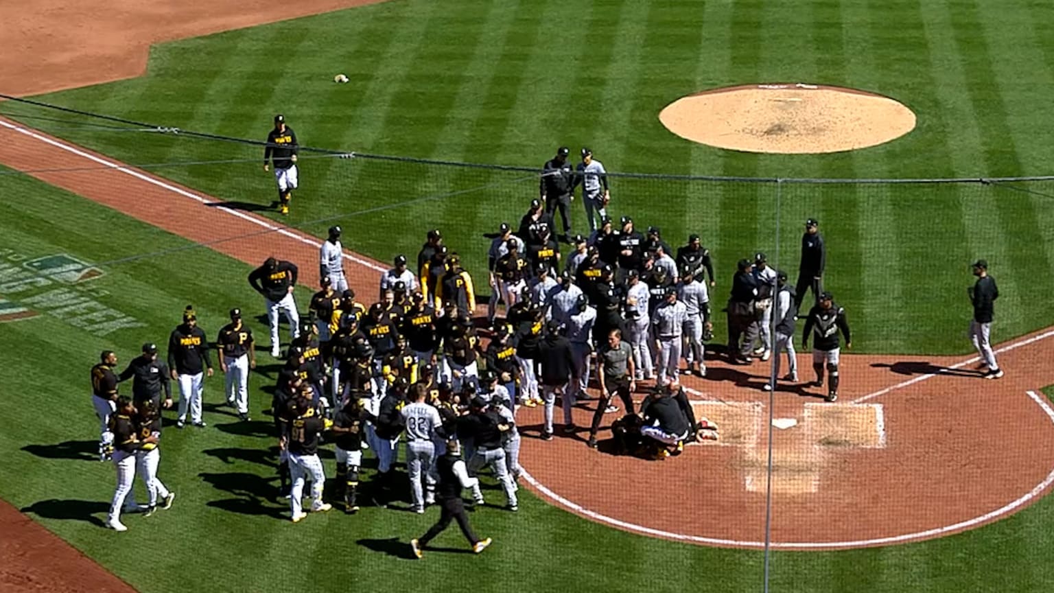 Benches clear after Cruz's injury 04/09/2023 Pittsburgh Pirates