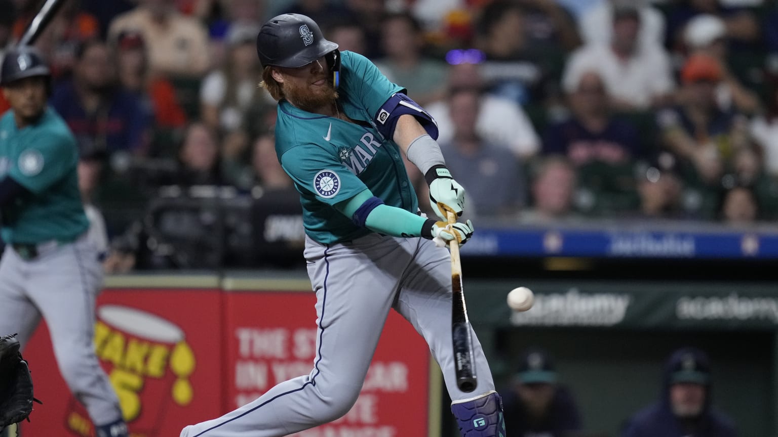 Justin Turner's sacrifice fly | 09/23/2024 | Seattle Mariners