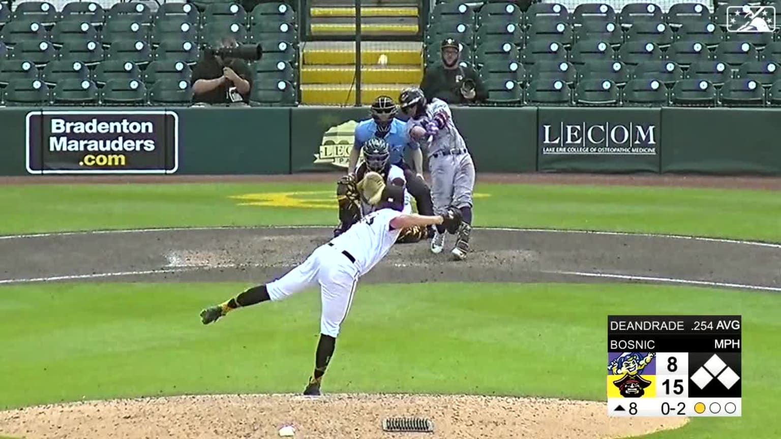 Danny De Andrade's crushes home run to center field 06/14/2023 MLB