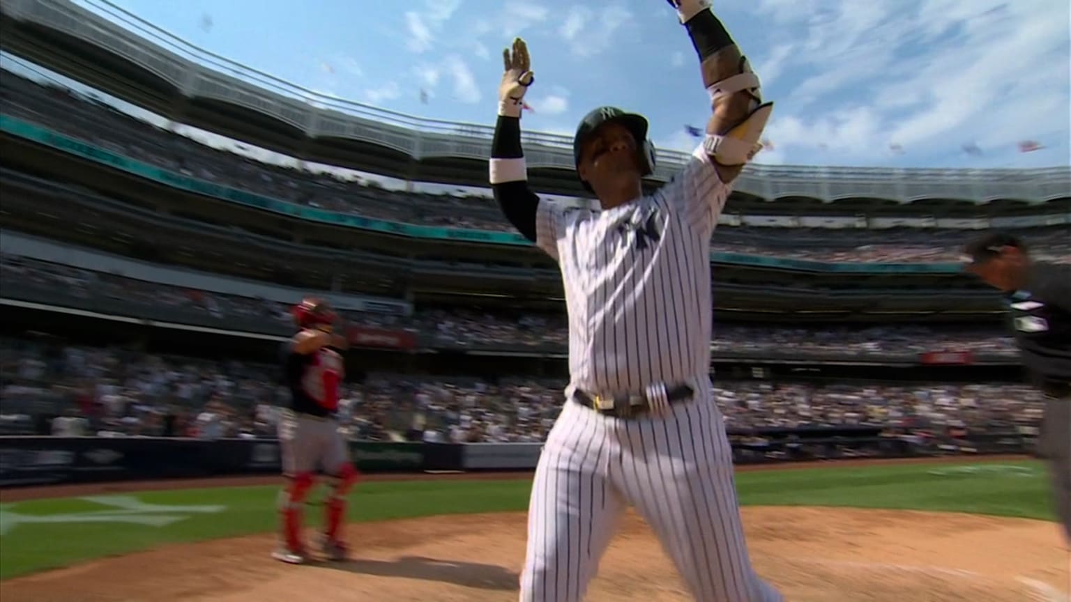 Gleyber Torres' solo homer (25), 09/07/2023