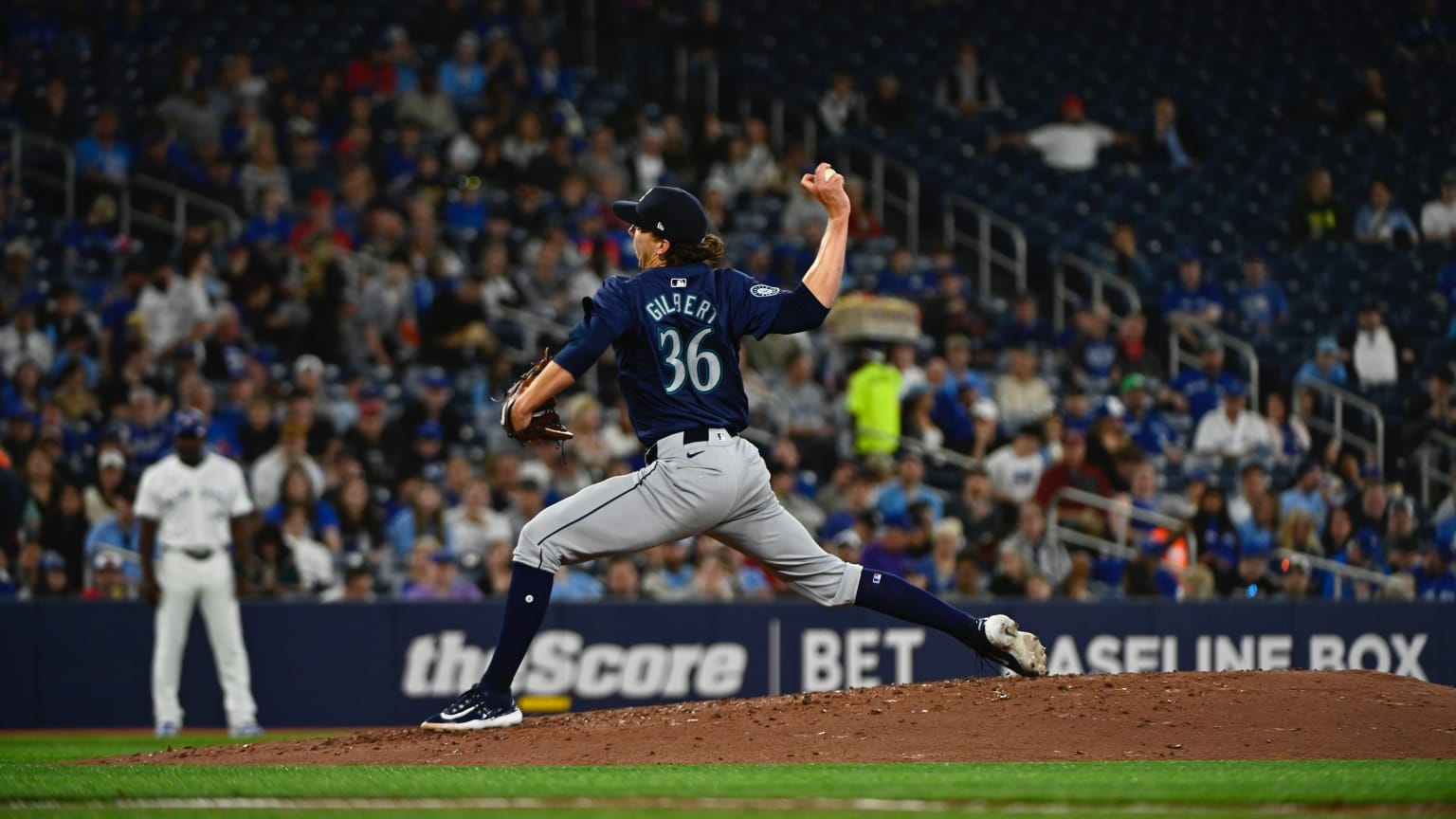 Logan Gilbert intraficable 10/04/2024 Los Mariners de Seattle