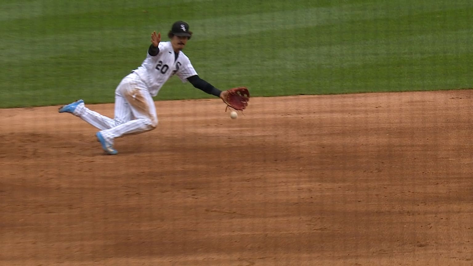 Miguel Vargas makes a remarkable inning-ending play | 09/19/2026 | MLB.com