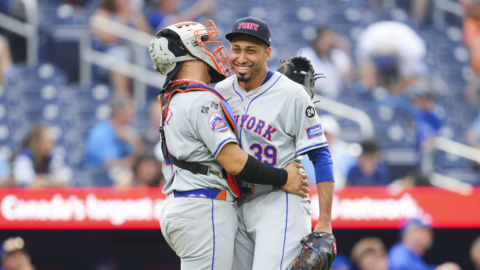 Edwin Díaz gets a one-pitch save