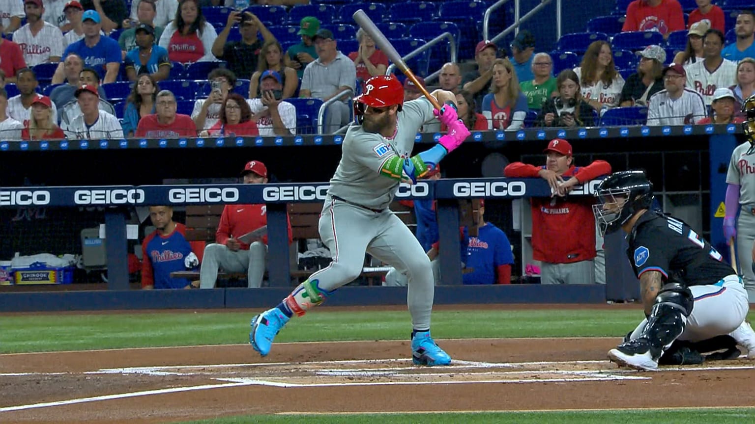 Bryce Harper's RBI single | 09/05/2025 | MLB.com