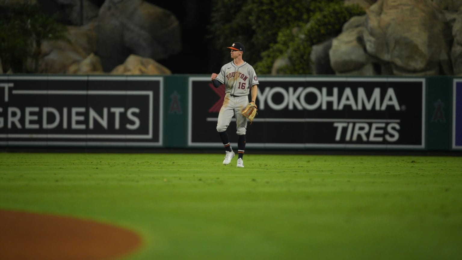 Zach Cole nabs Christian Moore | 09/26/2025 | Houston Astros