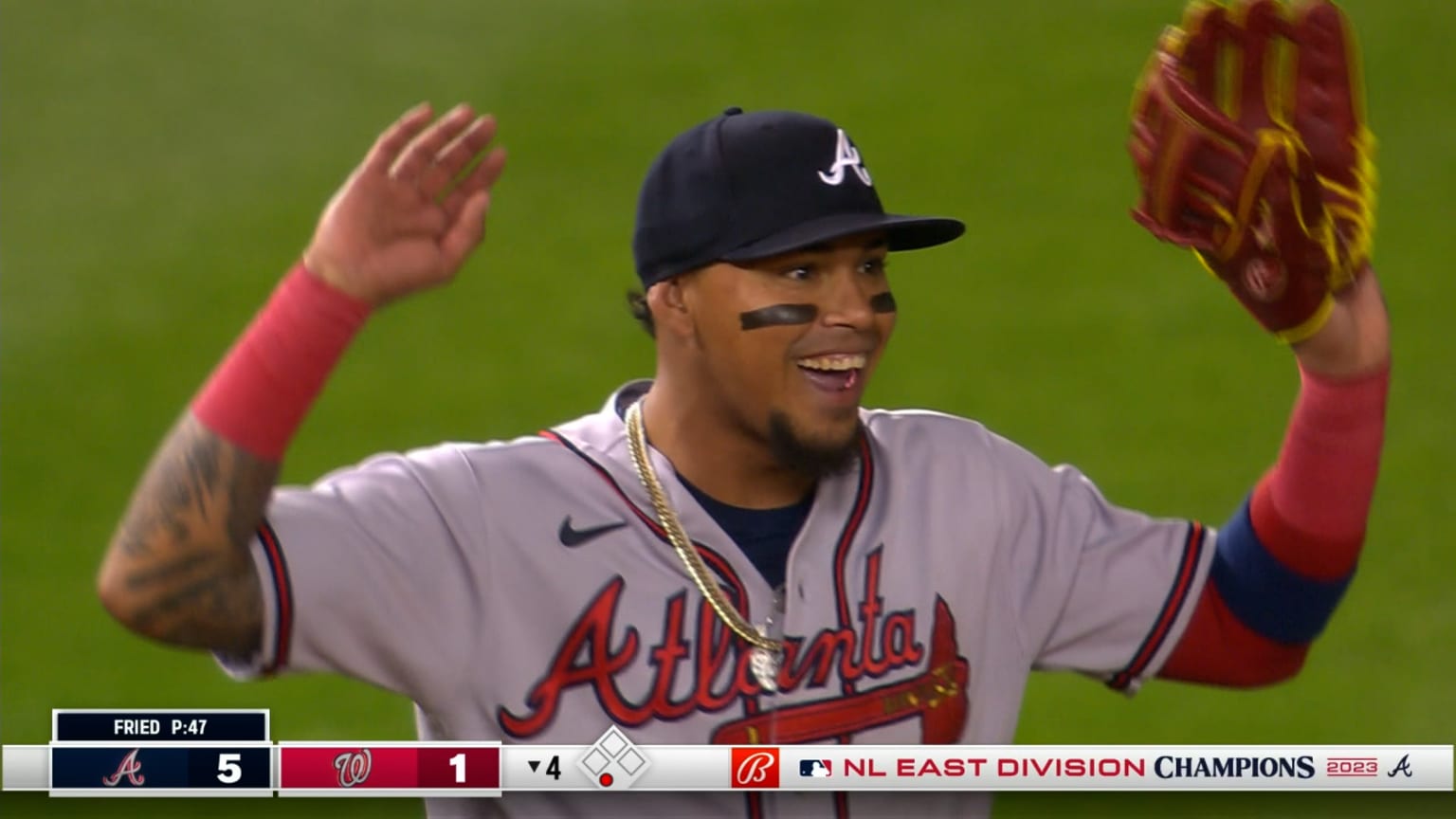 Arcia's tiebreaking single in 9th lifts Braves past Giants