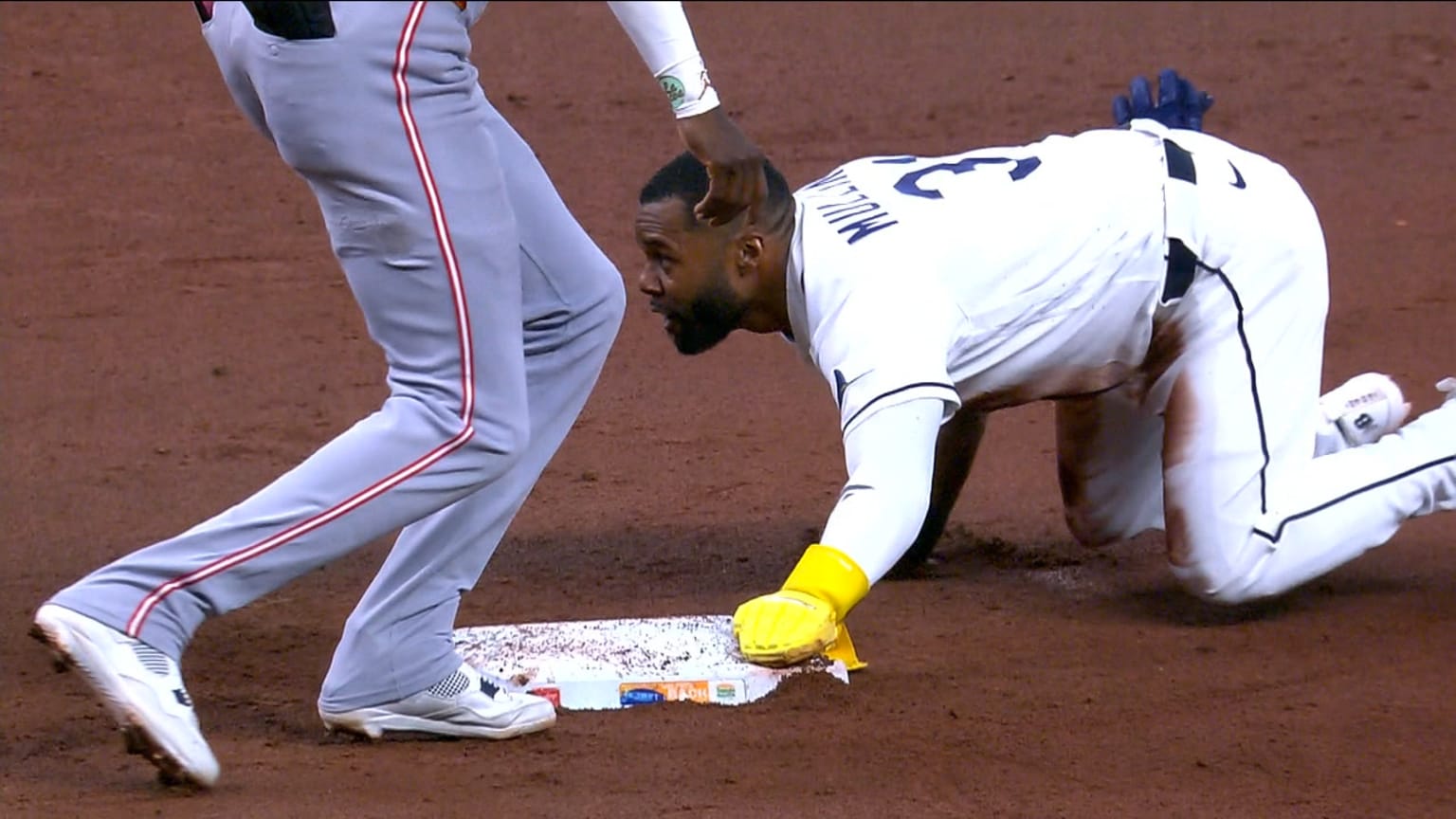 Cedric Mullins swipes second base | 04/21/2026 | Tampa Bay Rays