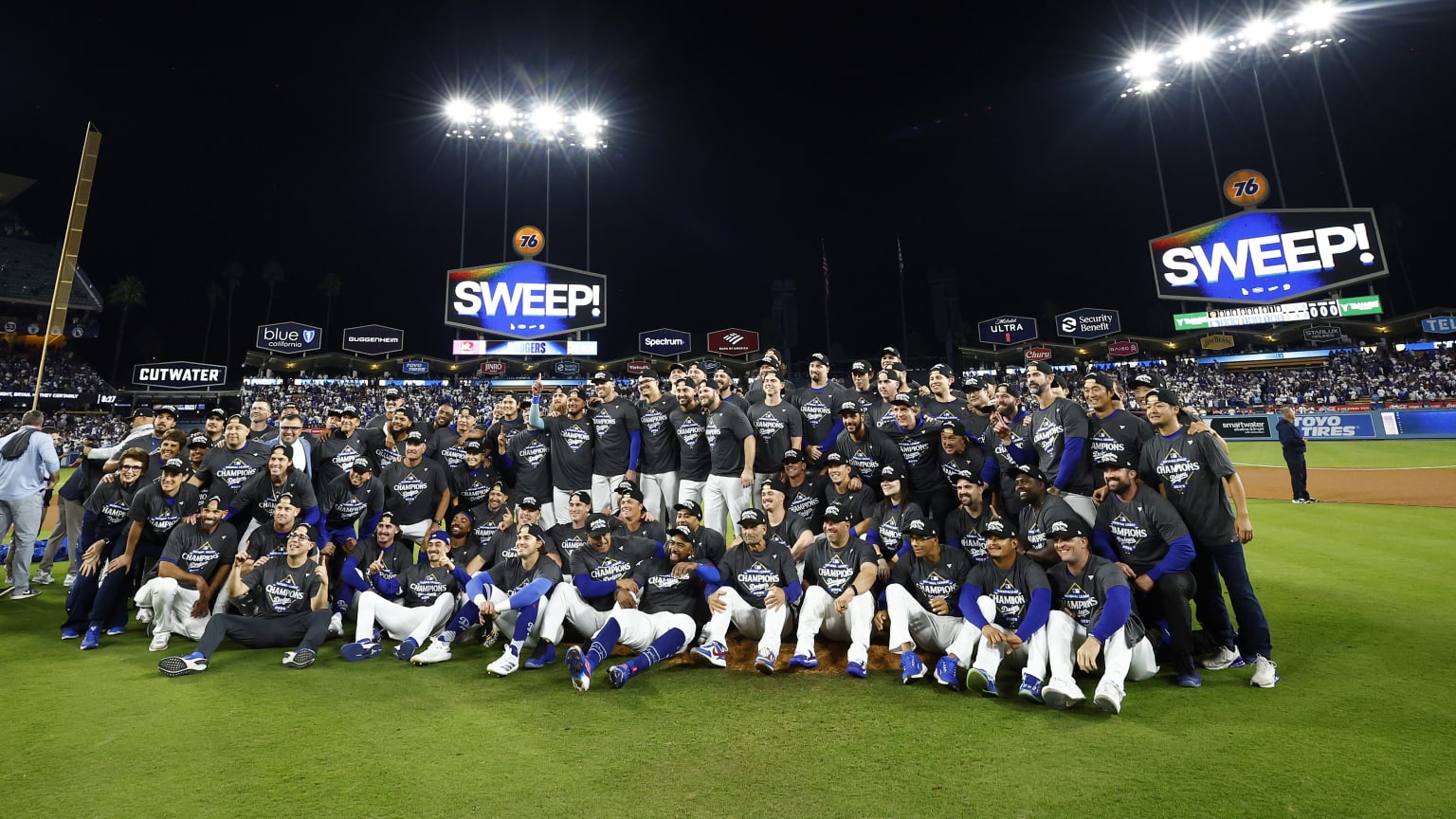 Dodgers advance to World Series | 10/17/2025 | Los Angeles Dodgers