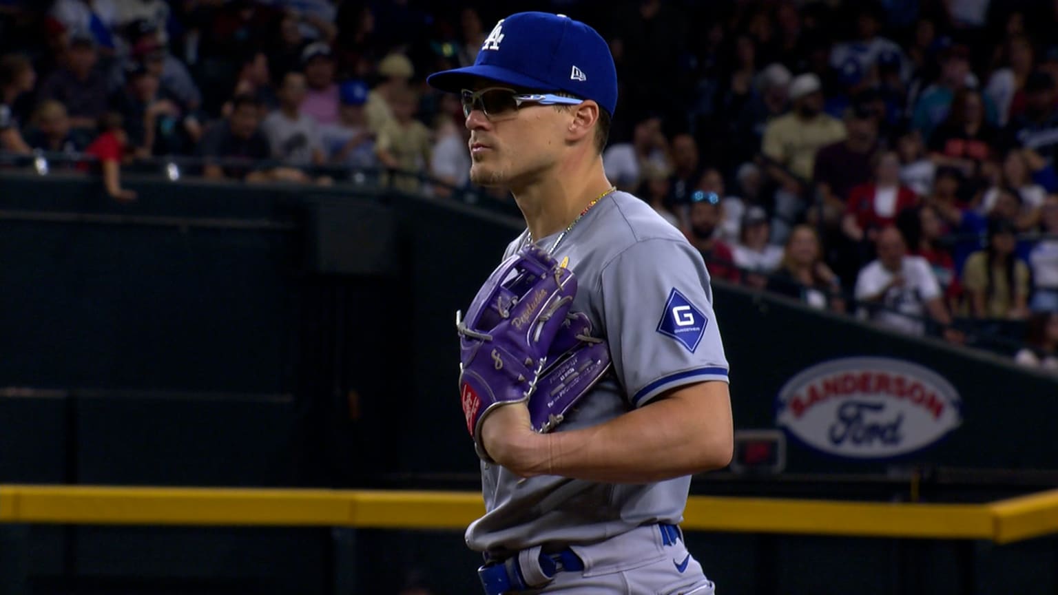 Kiké Hernández takes the mound in the 8th | 09/01/2024 | Los