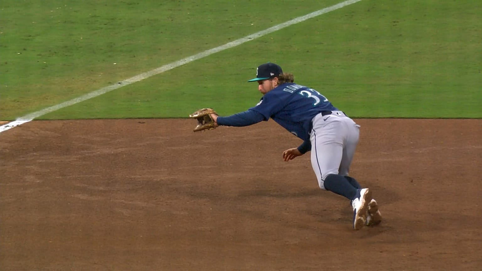 Brendan Donovan's diving stop at third base | 04/16/2026 | Seattle Mariners