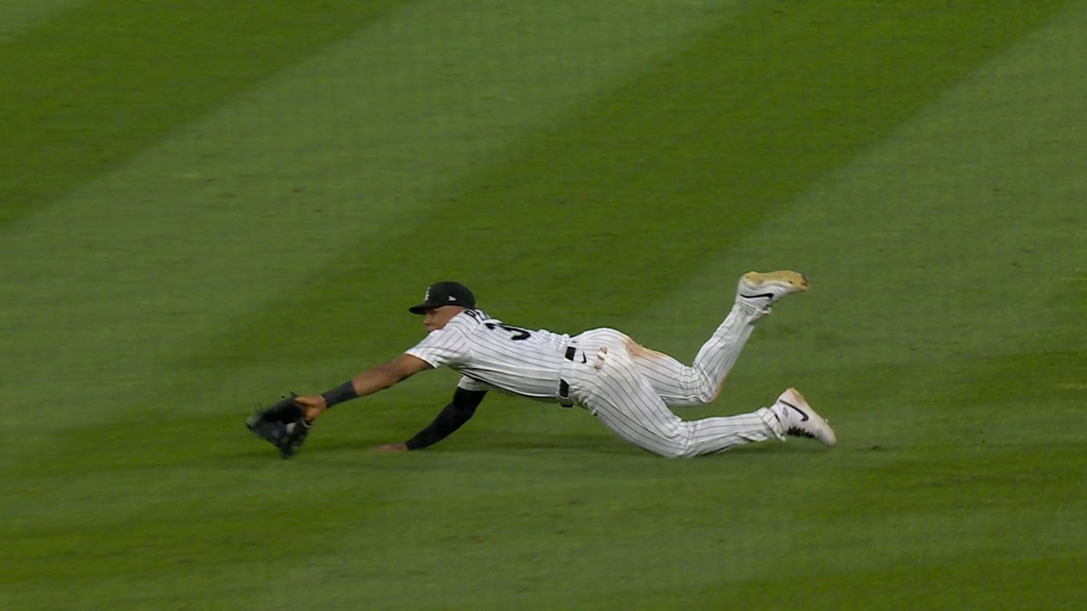 Junior Perez's diving catch | 07/07/2026 | Chicago White Sox