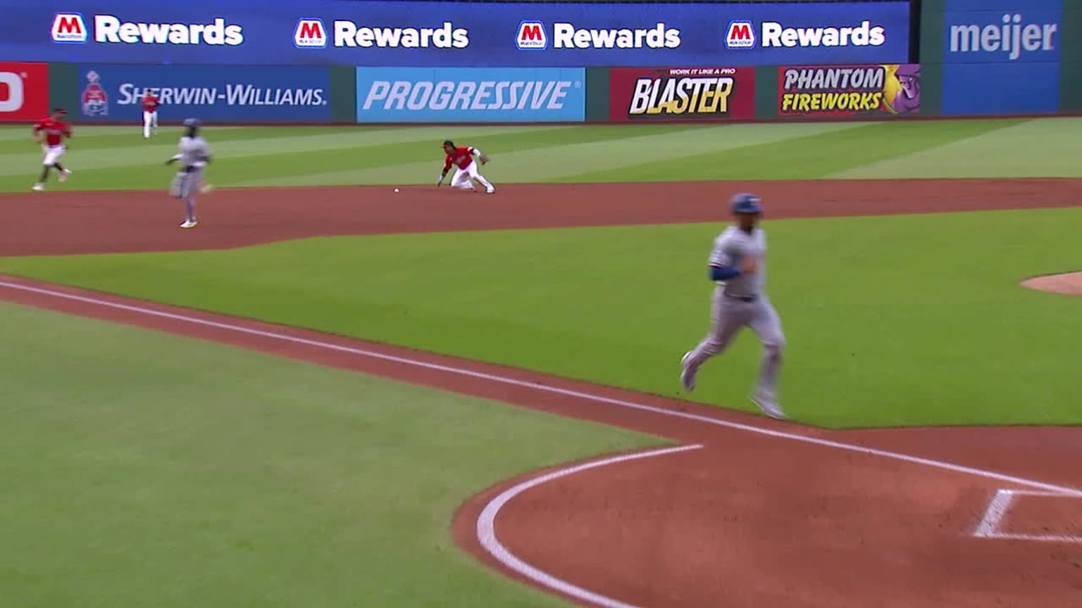 Marcus Semien scores on error | 08/24/2024 | Texas Rangers