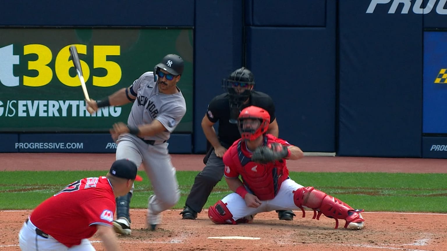 Grisham triples, scores after ABS challenge | 06/10/2026 | New York Yankees