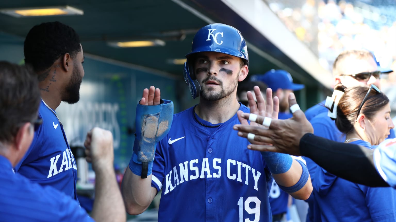 Michael Massey scores on an error 09/14/2024 Kansas City Royals