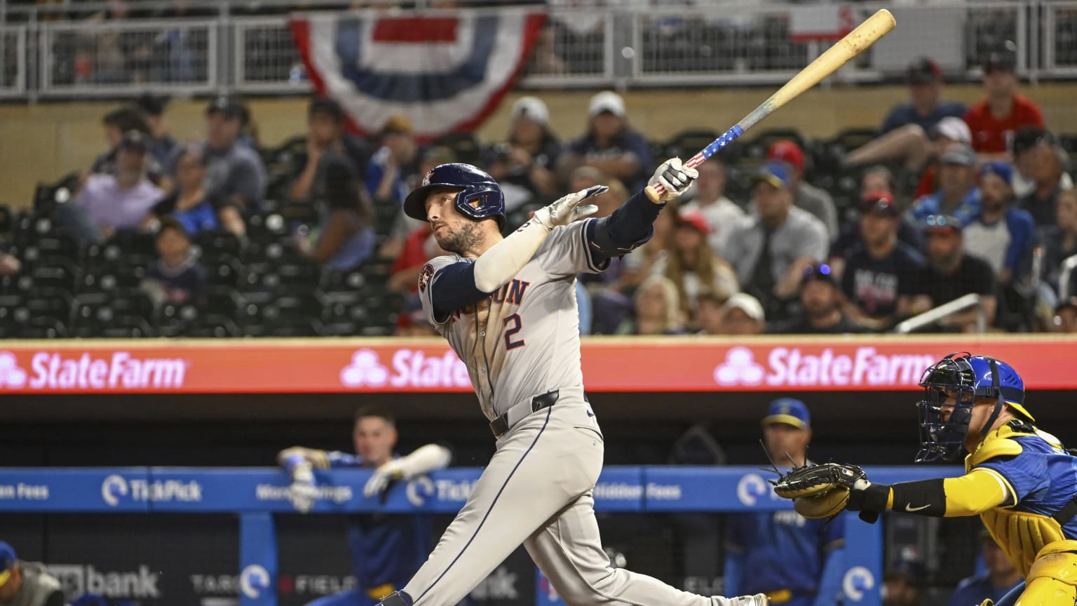 Bregman'S Epic Return: Home Run, Standing Ovation, And Astros Win Big! - hax1xbi