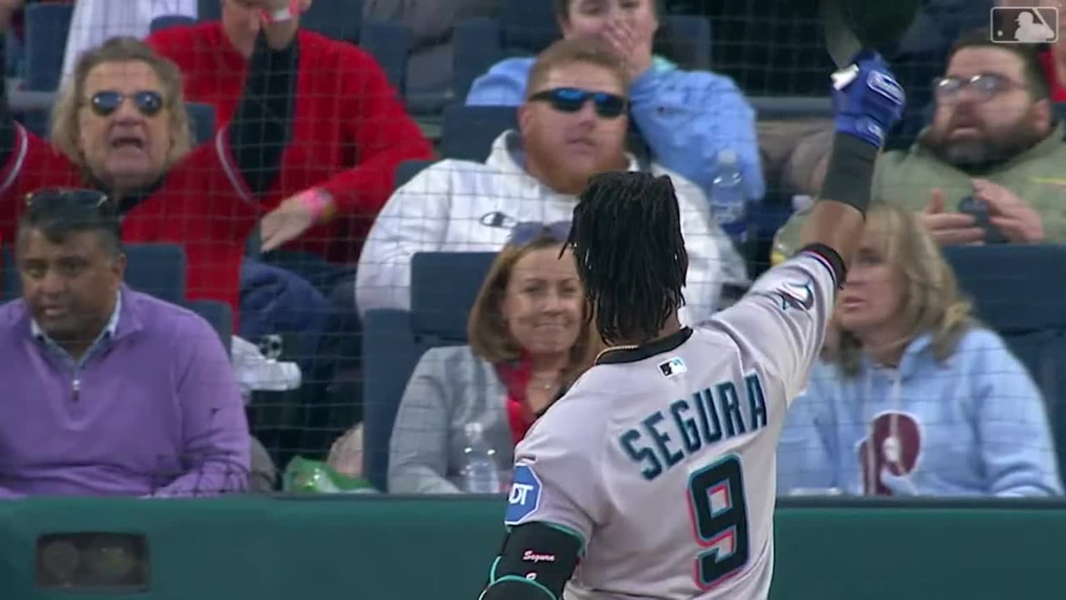 Segura receives standing ovation 04/10/2023 Philadelphia Phillies