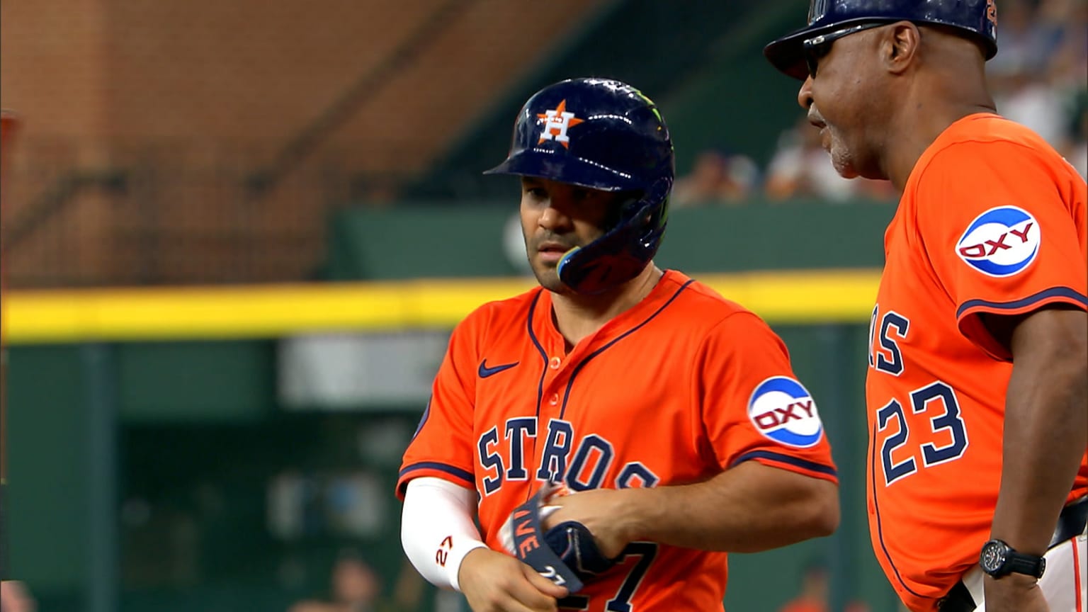Jose Altuve's single | 06/27/2025 | MLB.com