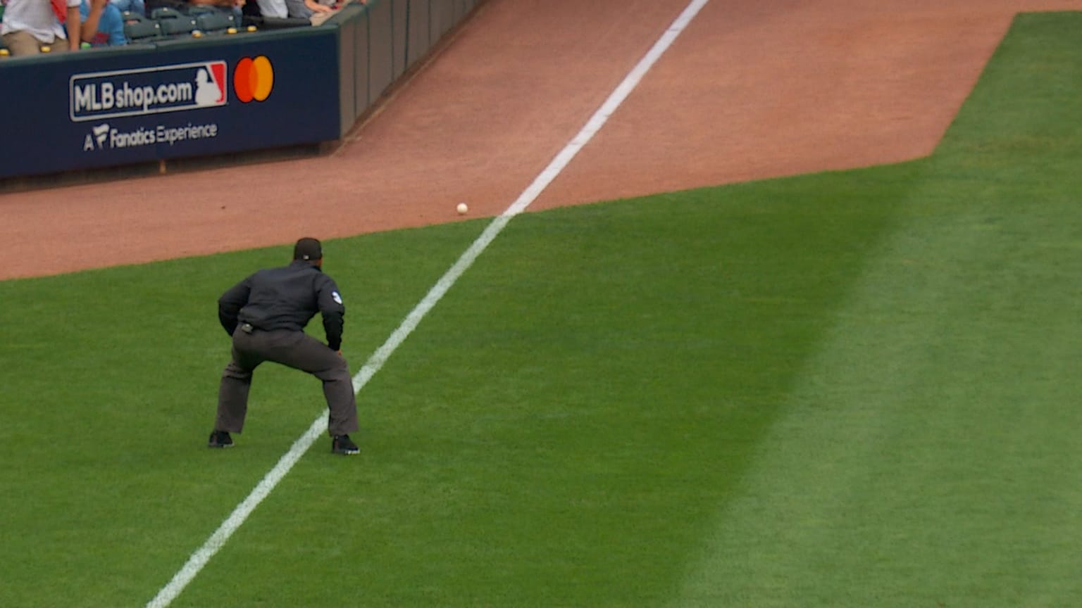 Matt Chapman's liner strays foul